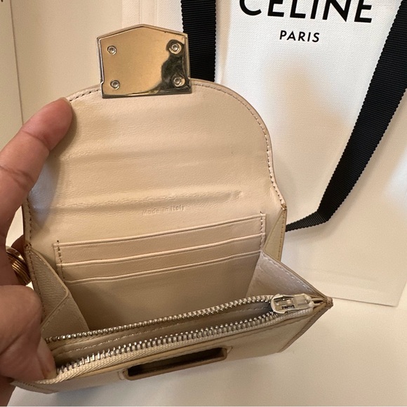 💎Authentic Celine Trotteur flap neutral leather wallet with shopping bag - Picture 8 of 16